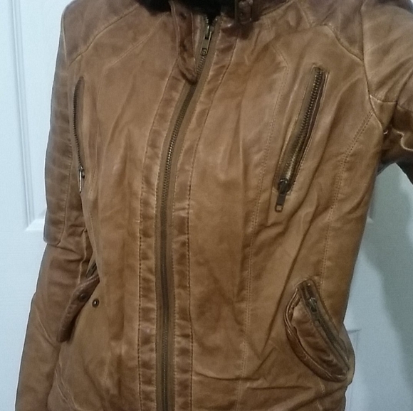 Faux leather jacket - Picture 8 of 9